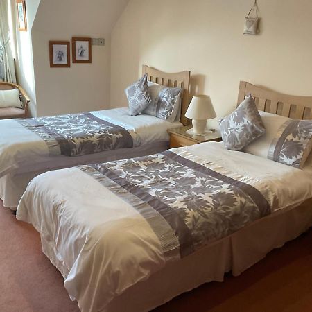 Ronaldsvoe Bed And Breakfast Fort William Ngoại thất bức ảnh