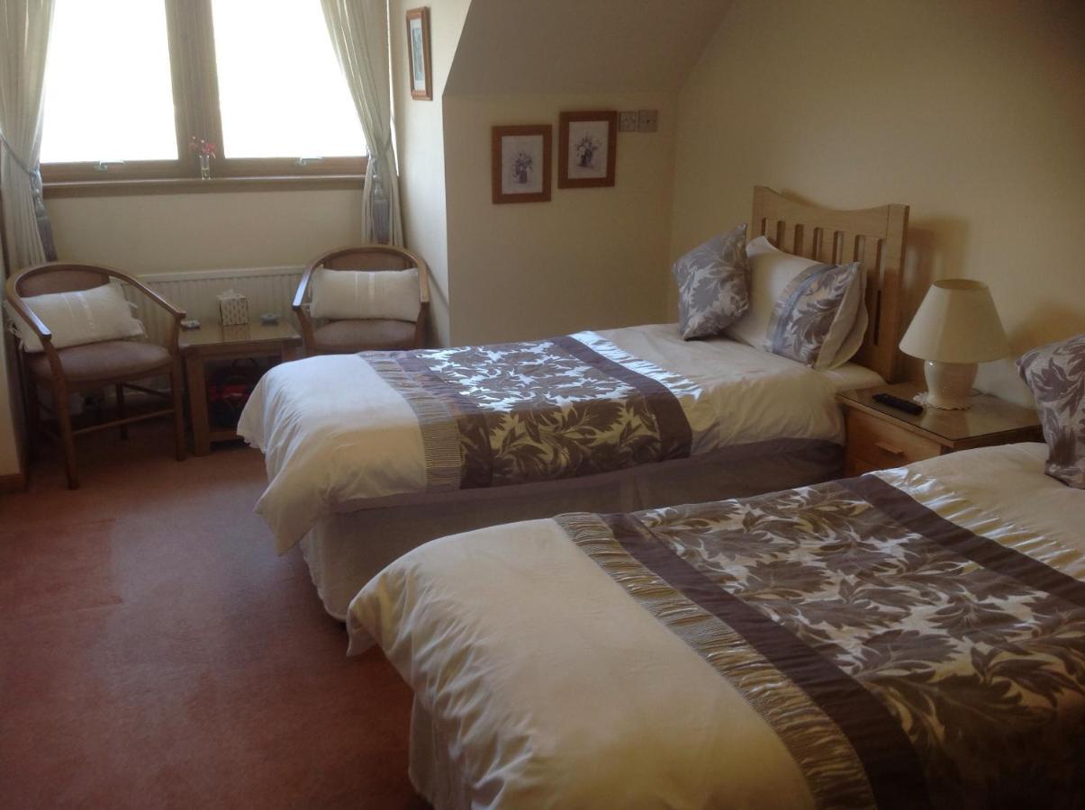 Ronaldsvoe Bed And Breakfast Fort William Ngoại thất bức ảnh