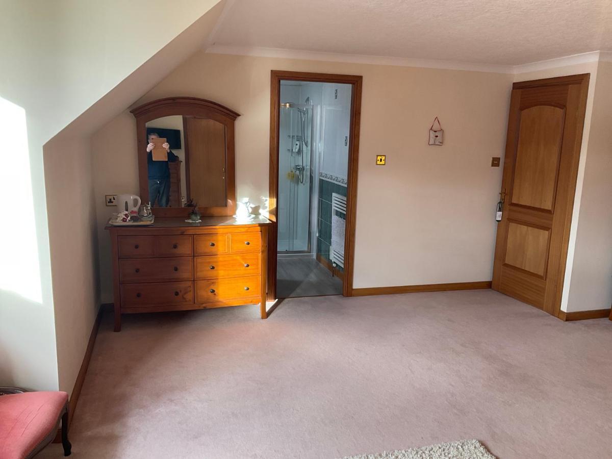 Ronaldsvoe Bed And Breakfast Fort William Ngoại thất bức ảnh